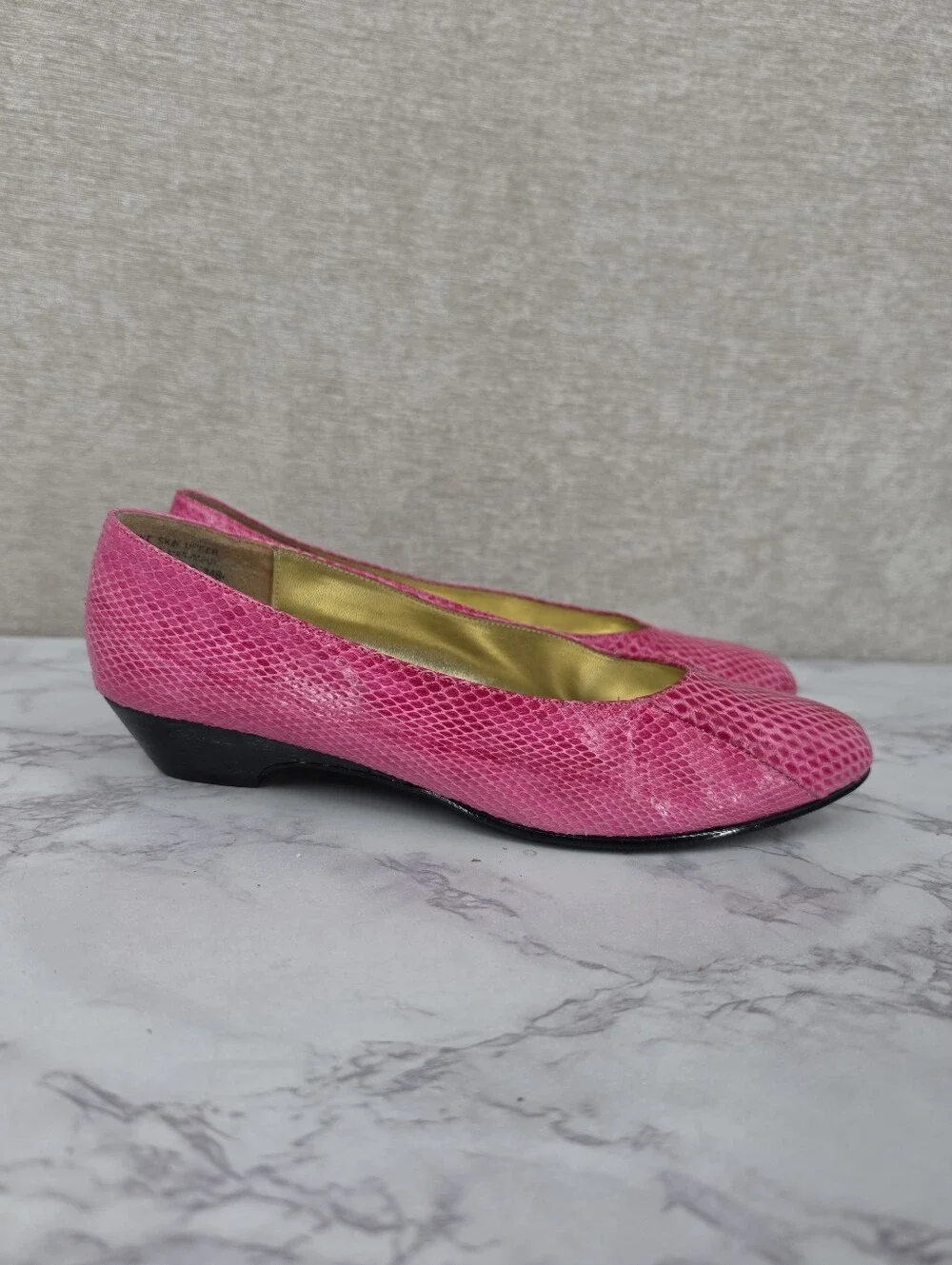 Vintage Hot Pink Genuine Snakeskin Kitten Heels Pumps